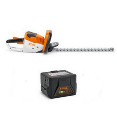 Taille haies à  batterie Stihl HSA56 36v + 2ème batterie AK 10 offerte