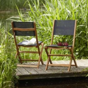 2 chaises de jardin en acacia massif et textilène noir pliantes