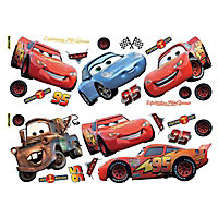 28 stickers Cars sur 2 planches de 70x25cm