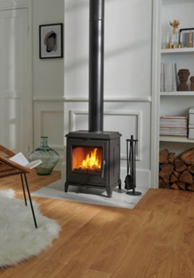 Poêle à bois en fonte Invicta Sedan S 5kW 60m²