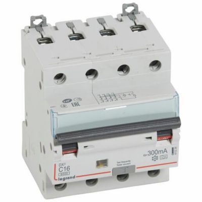 Disjoncteur différentiel monobloc DX3 6000 10kA arrivée haute et départ bas à vis 4P t
