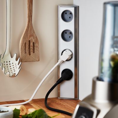 Multiprise 4 prises à câbler Otio pour angle de cuisine 16A