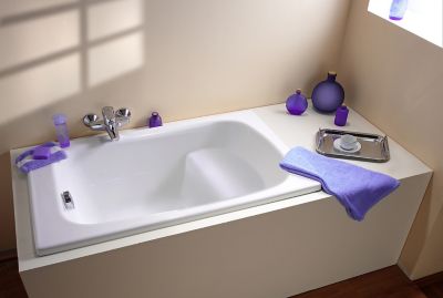 Baignoire sabot Allibert Flavis L.105 x l.70 x H.37,5 cm coloris blanc avec pieds