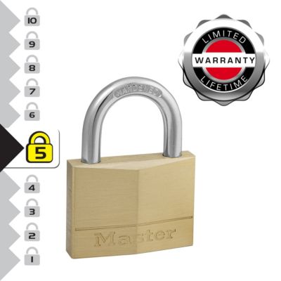 Cadenas en laiton massif 50 mm Master Lock 150EURD, anse acier cémenté, cylindre 5 goupilles.
