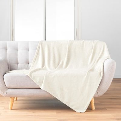 Douceur d'Intérieur Plaid uni en flanelle nelia 125x150cm naturel Beige - vue 2