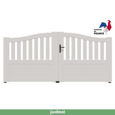 Portail Jardimat pvc Arlay chapeau de gendarme blanc 9016 - 350 x h.120/140 cm