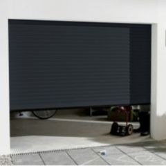 La porte de garage enroulable sur-mesure