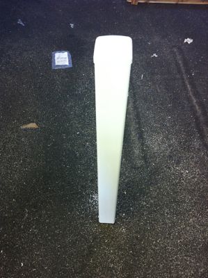 Poteau de clôture PVC section 8 x 8 cm H.85 cm