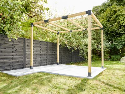 Pergola autoportée Lyna en bois traité 2.40 x 4 m