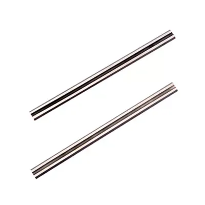 Fer rabot Universal 82 x 5 5 mm  2 pièces