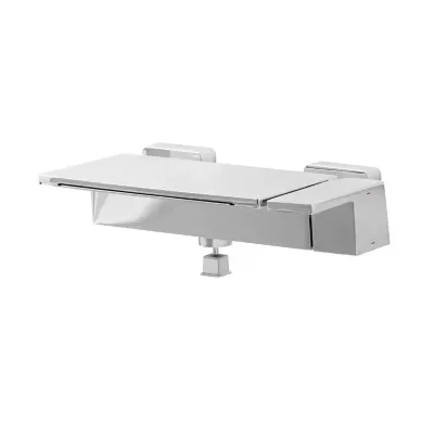 Mitigeur de baignoire à  effet chute d'eau GoodHome Abana