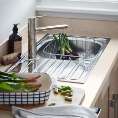 Évier de cuisine à encastrer 1 bac Turing inox satiné