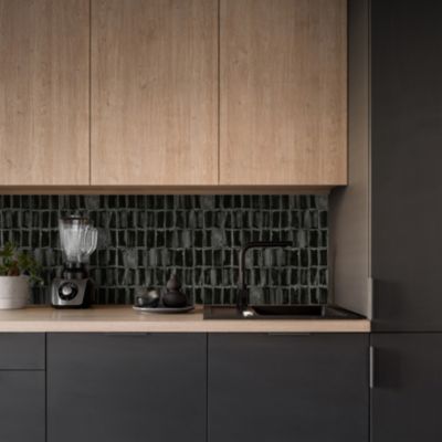 Crédence de cuisine effet Zellige carrelage noir IDPanneaux L. 300 x H. 60 cm - Idpanneaux