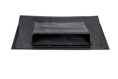 Chatière plate noire pour ventiler les combles