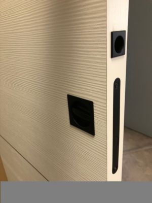 Galandage carré à visser Neromat noir mat Ø48mm