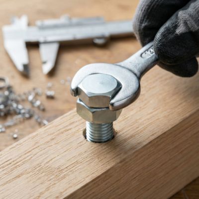 4 boulons tête hexagonale acier zingué Diall Ø10 x 30 mm