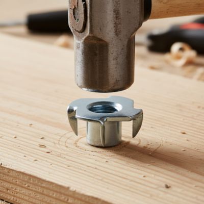 4 écrous à frapper Acier M8 ø22 mm x H. 11 mm
