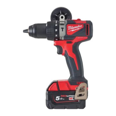 Milwaukee Perceuse à percussion BRUSHLESS 18 V Li Ion 4.0 Ah 82 Nm 2 vitesses M18 BLPD2