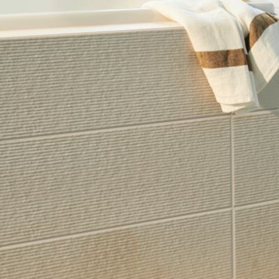 Carrelage mural blanc cassé 20x60cm Chalky