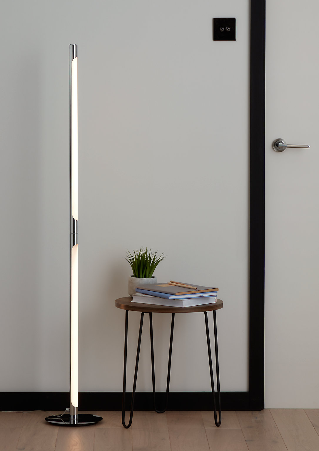 Lampadaire Eucrite LED intégrée chrome | Castorama Lampadaire LED intégrée Dunalux Ligeia chrome H.143 cm