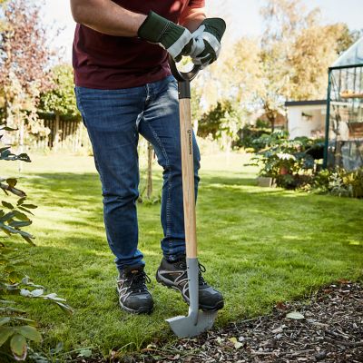 Dresse-bordures Magnusson manche Frêne lame acier carbone largeur de travail 216 mm