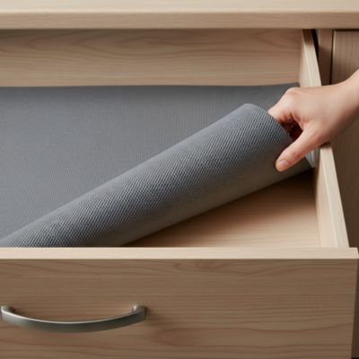 Tapis gris antidérapant pour tiroir et étagère