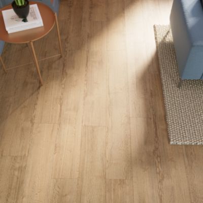 Sol stratifié clipsable Helmsley chêne brun 12 mm