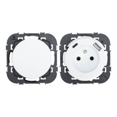 Ensemble 2 interrupteurs + 1 prise avec terre affleurante + 1 prise USB-A+C Jacobsen Espen aluminium