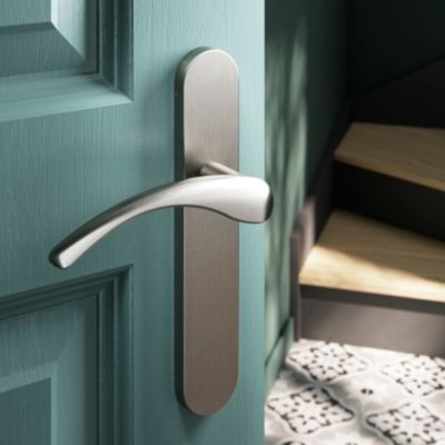 Ensemble poignée sur plaque rond GoodHome Ruis effet nickel satin gris L.138.5mm x l.42mm entraxe 16