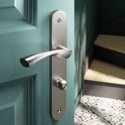 Ensemble poignée sur plaque rond à condamnation GoodHome Breage effet nickel satin gris L.120.5mm x 