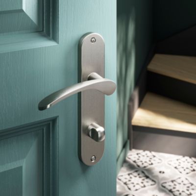 Ensemble poignée sur plaque rond à condamnation GoodHome Beare effet nickel satin gris L.110.5mm x l