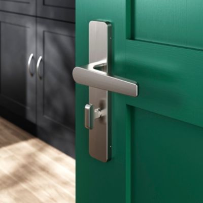 Ensemble poignée sur plaque rectangulaire à condamnation GoodHome Kerver effet nickel satin gris L.1