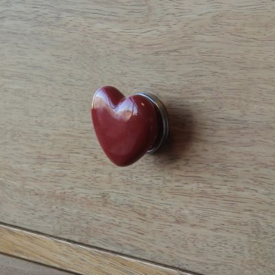 Bouton de meuble cœur enfant Edern rouge l.4.3cm x H.3.8cm x P.2.2cm