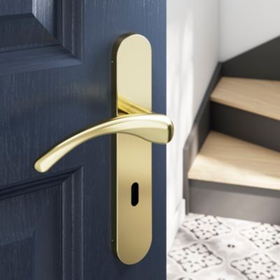 Ensemble poignée sur plaque rond serrure GoodHome Ruis effet laiton doré L.138.5mm x l.42mm entraxe 