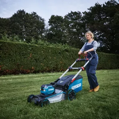 Tondeuse sans fil avec batterie 36V - largeur de coupe 46 cm - hauteur de coupe 25 à  75 mm - bac 60L - Erbauer ERT1043GLM