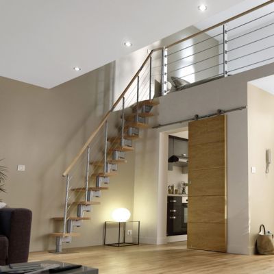 Escalier droit gain de place à pas alternés bois Inversio l.64 cm 11 marches hêtre