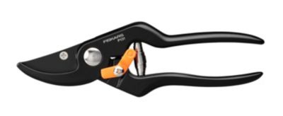 Sécateur à lame franche Solid P131 Fiskars