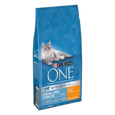 Croquettes Purina ONE pour chats stérilisés élaborées au poulet et au blé en sac de 7,5 kg