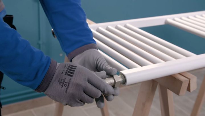 Comment Remplacer Un Radiateur Par Un Seche Serviettes Eau Chaude