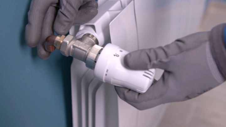 Comment déplacer un radiateur eau chaude | Castorama