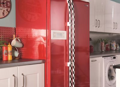 Adhésif décoratif d-c-fix® Uni brillant rouge 2m x 0.45m