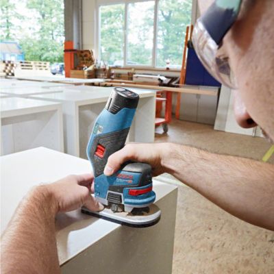 Affleureuse Bosch pro GKF12V-8 sans batterie