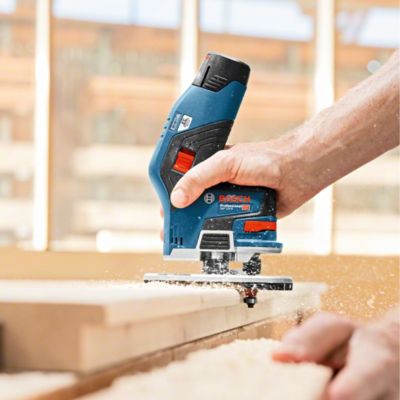 Affleureuse Bosch pro GKF12V-8 sans batterie