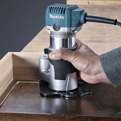 Affleureuse-défonceuse Makita Rt0702cx3j (4 En 1) 6mm 710w + Makpac