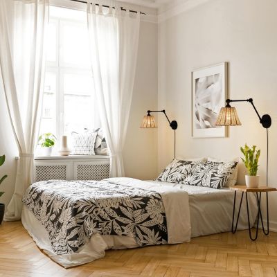 ALPINALUZ Applique murale avec bras oscillant et abat-jour en rotin  Style rustique, douille E27 avec câble, prise et interrupteur