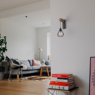 Applique murale en bois vintage avec abat-jour en cage noire et douille suspendue E27 pour salon et couloir