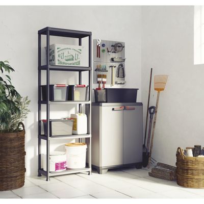 Armoire basse KETER Stilo 2 portes gris noir rouge 68 x 39 x 90 cm