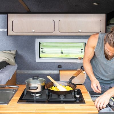 Armoire de Rangement pour Camping-Car en MDF avec Rebord Noir 120 x 25 x 25 cm
