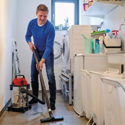 Aspirateur eau et poussière TC-VC 1820 SA, 20 L, 1 250 W, cuve inox, soufflerie et accessoires.