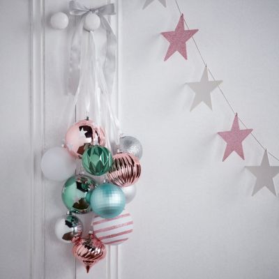 Assortiments de 100 boules de Noël soft bloom en plastique